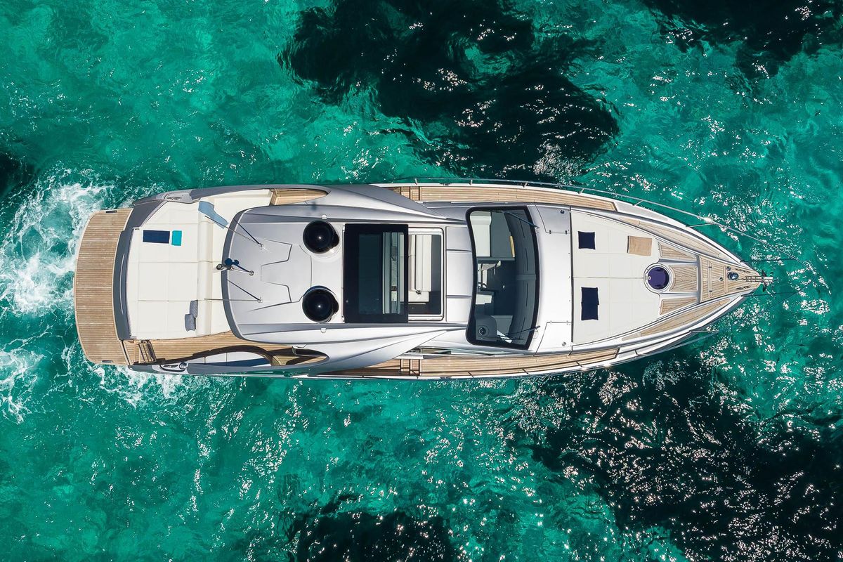 2023 Pershing 54 