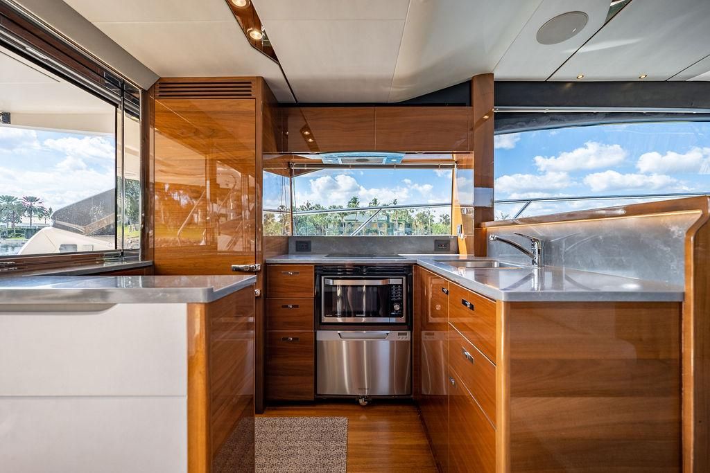 2016 Princess 65 