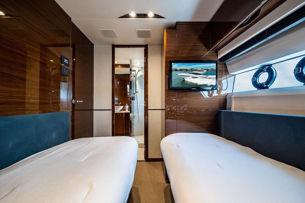 2016 Princess 65 