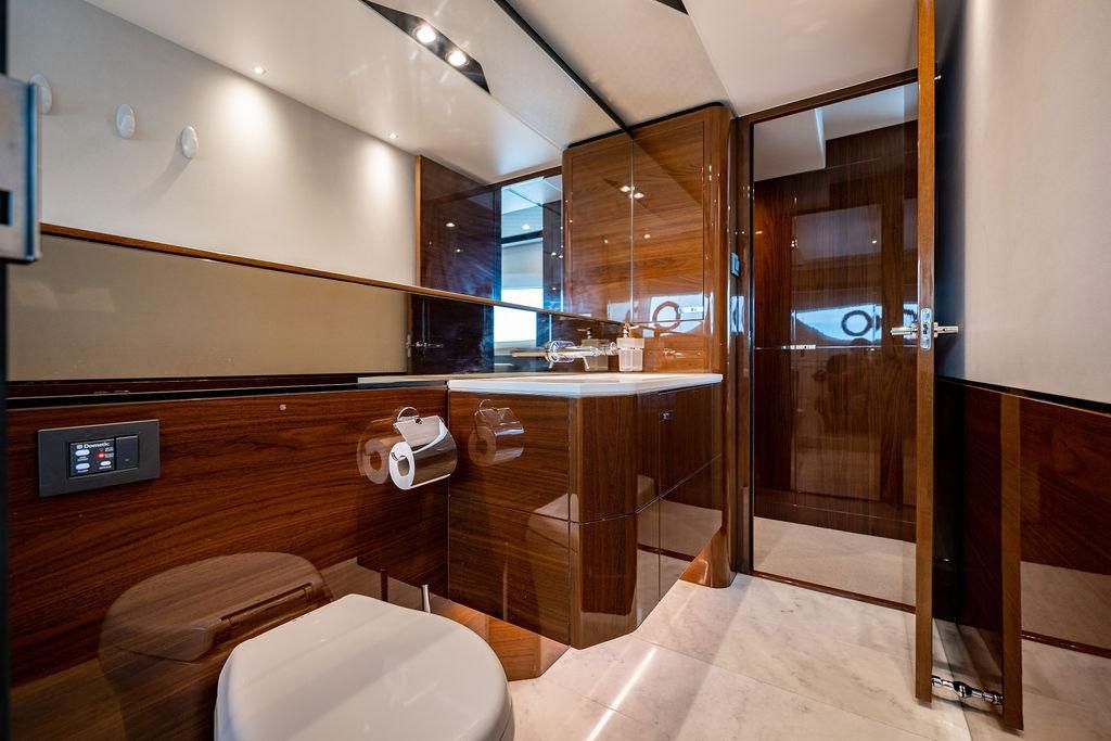 2016 Princess 65 