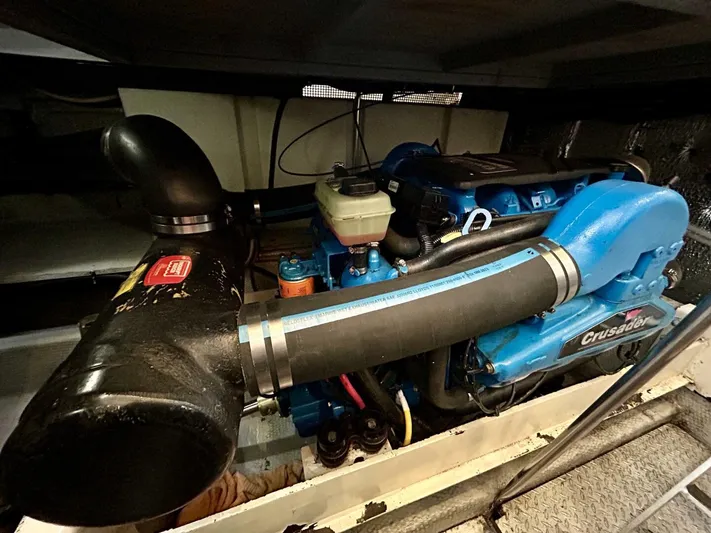  Yacht Photos Pics Engine compartment of a 2001 Silverton 410 Sport Bridge with Crusader engine.