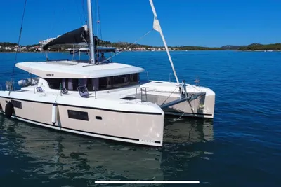 Lagoon 42