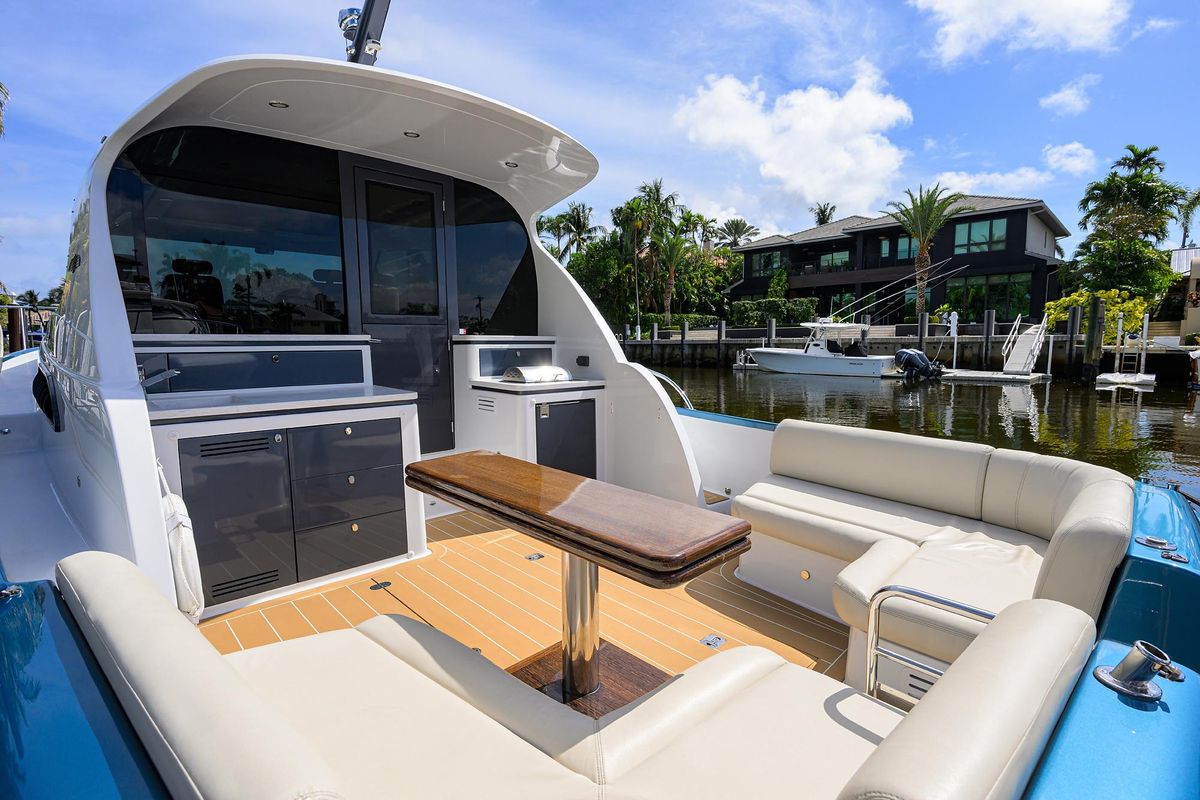 2019 Palm Beach Motor Yachts 50 