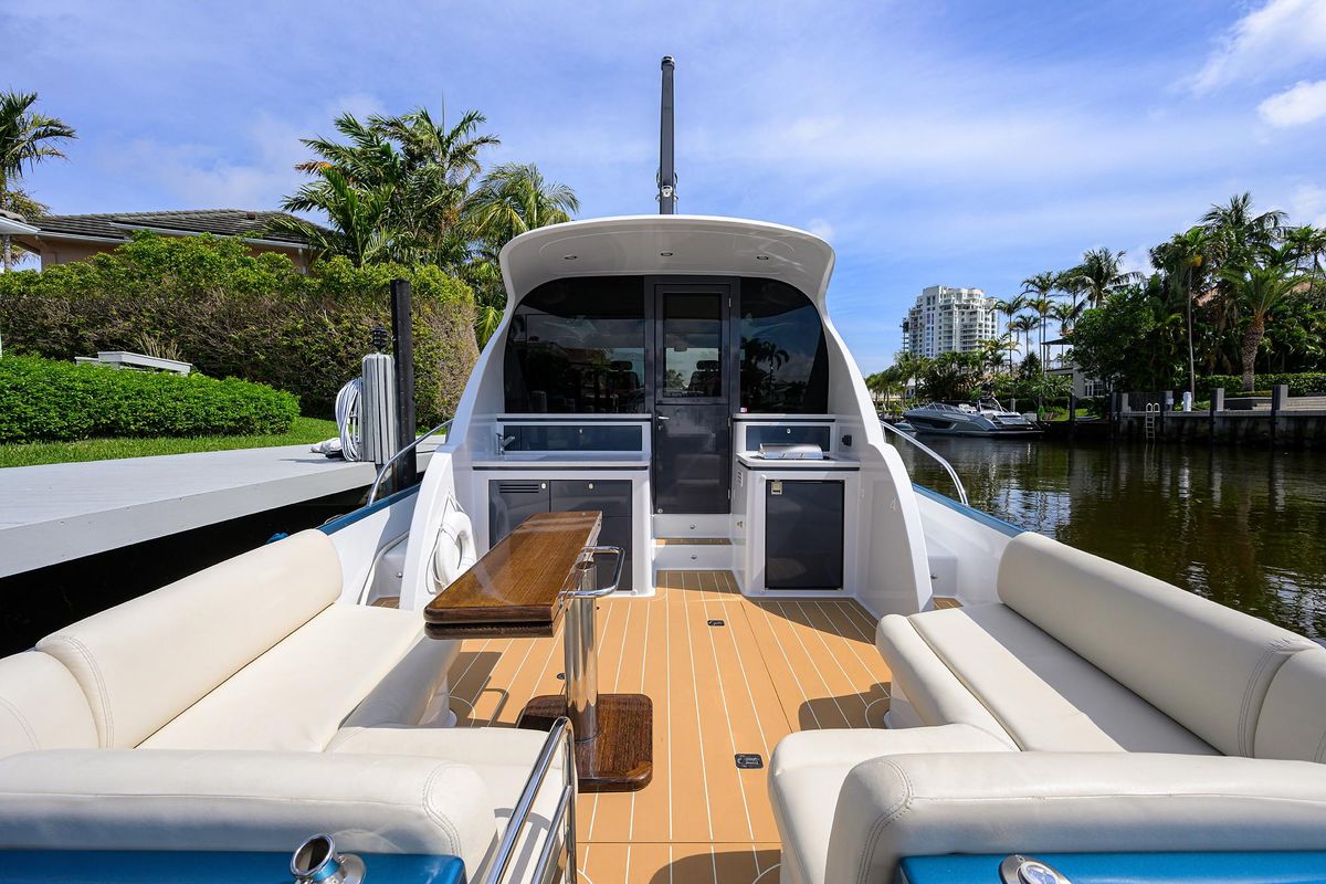 2019 Palm Beach Motor Yachts 50 