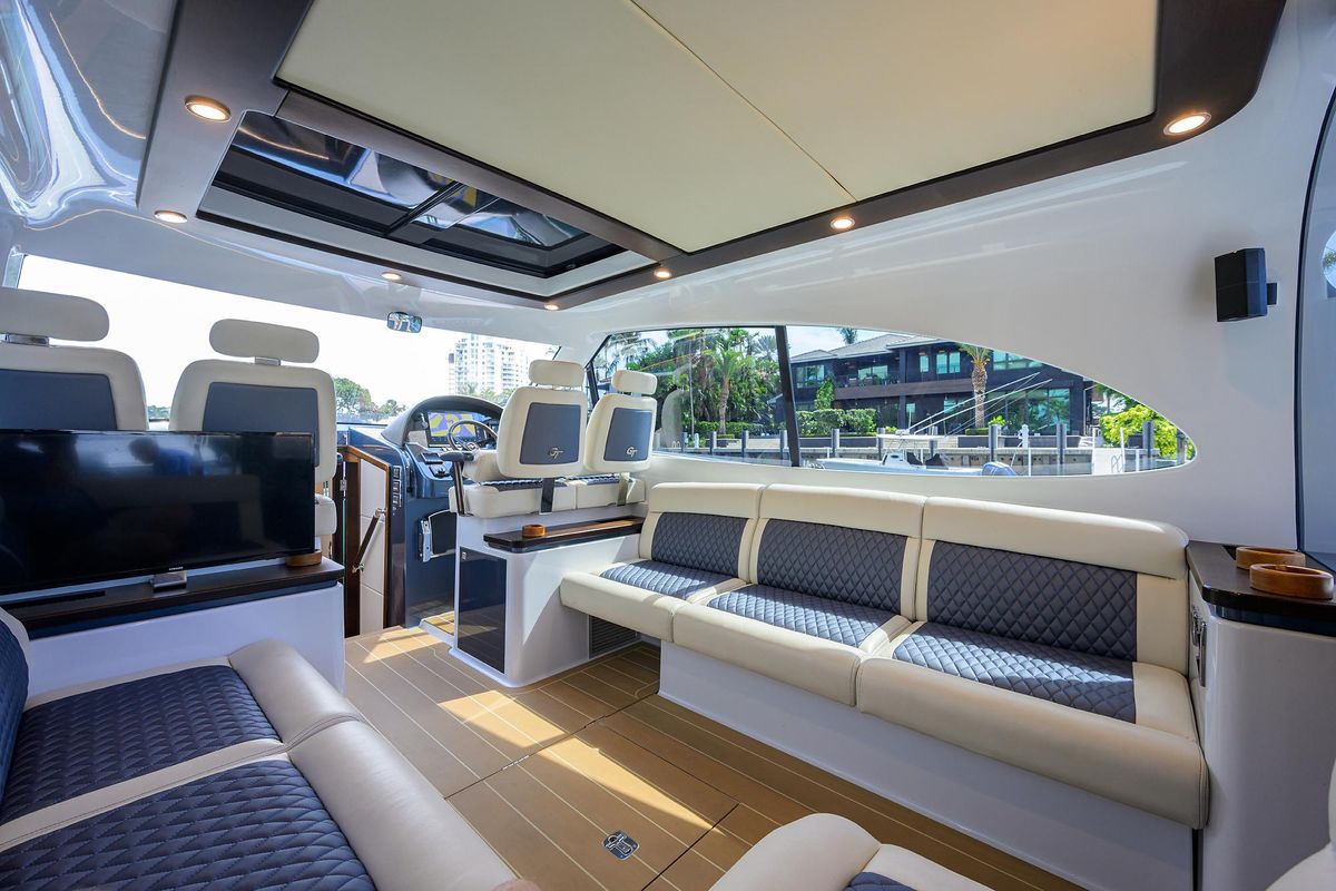 2019 Palm Beach Motor Yachts 50 