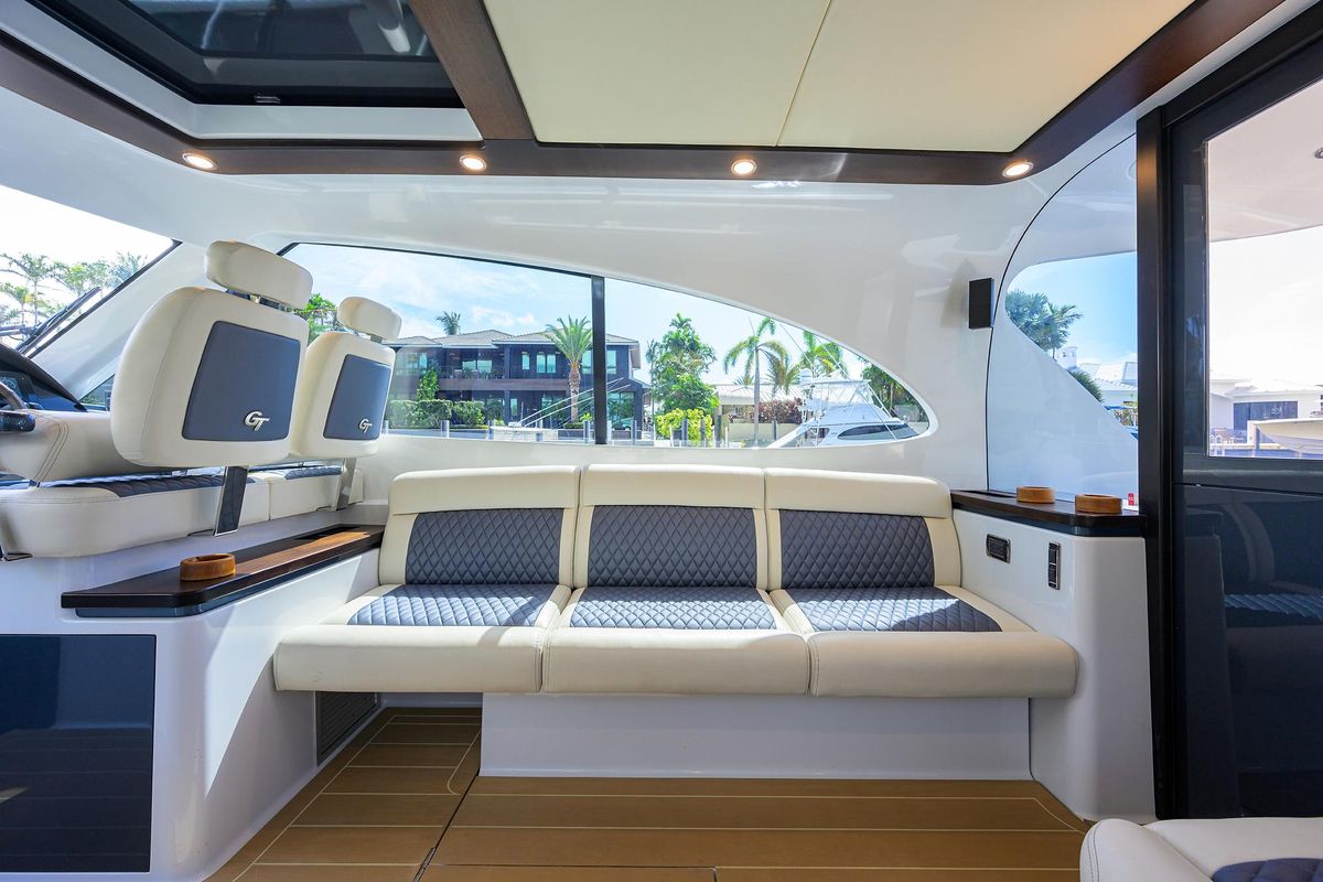 2019 Palm Beach Motor Yachts 50 