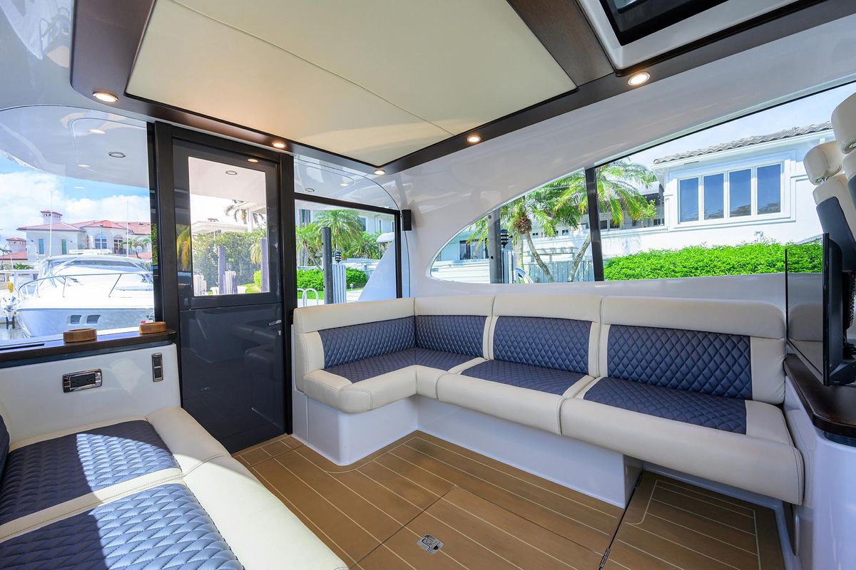 2019 Palm Beach Motor Yachts 50 