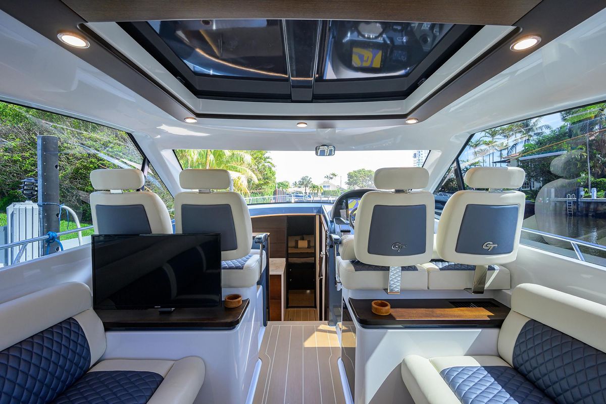 2019 Palm Beach Motor Yachts 50 