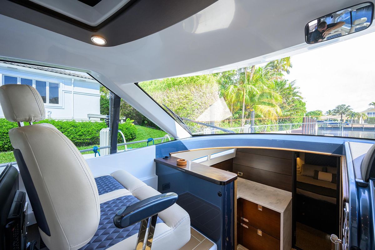 2019 Palm Beach Motor Yachts 50 