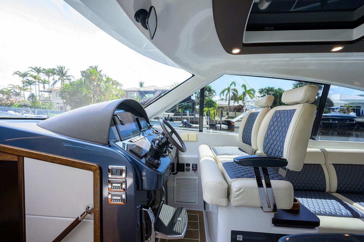 2019 Palm Beach Motor Yachts 50 