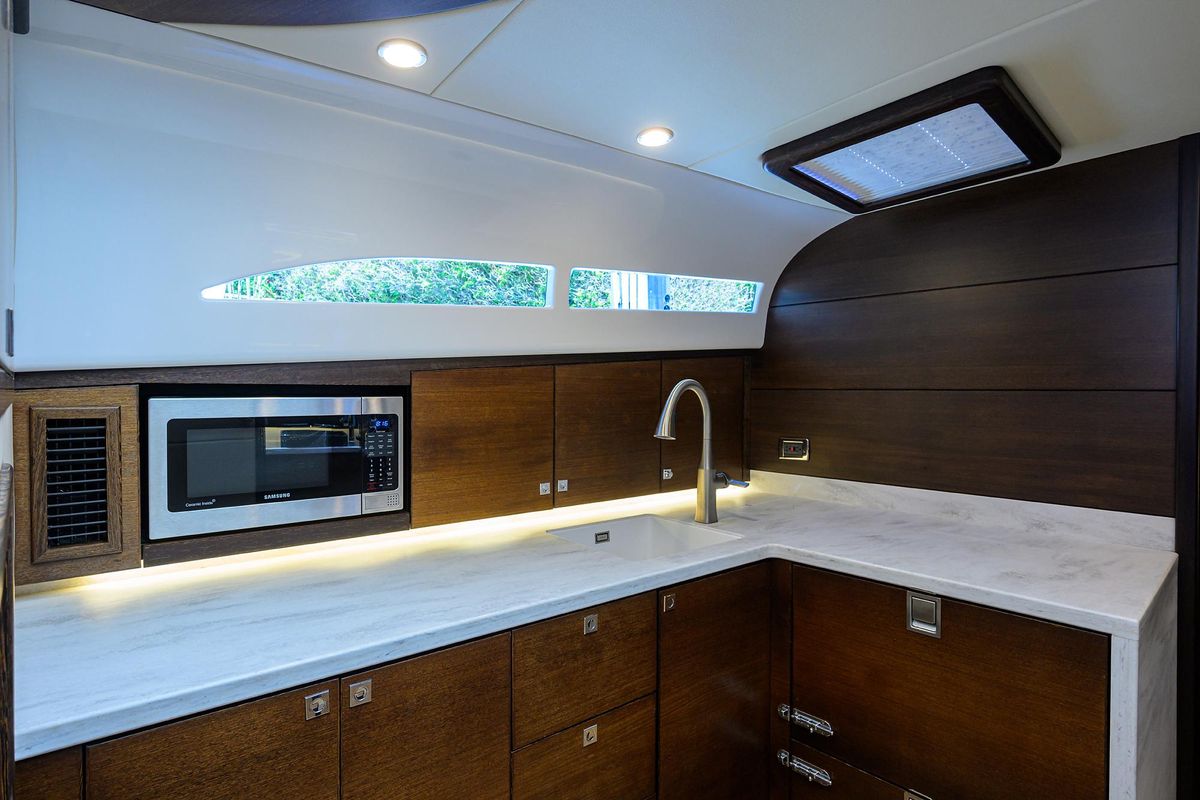 2019 Palm Beach Motor Yachts 50 