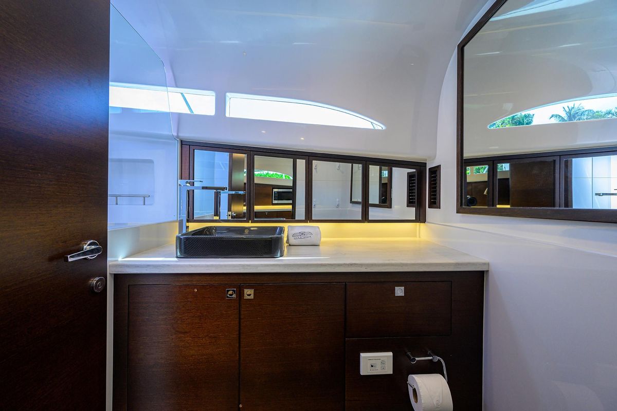 2019 Palm Beach Motor Yachts 50 