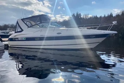 2006 Cruisers Yachts 320 Express
