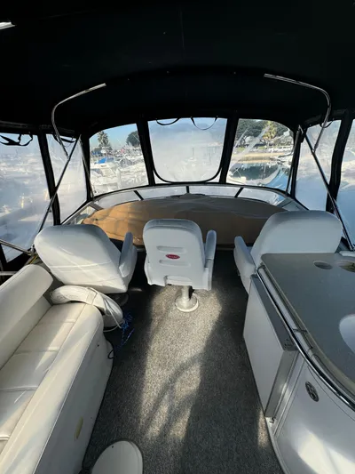 Four Play Yacht Photos Pics Fly Bridge Todd Helm Chair