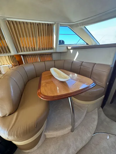 Four Play Yacht Photos Pics Dinette Table