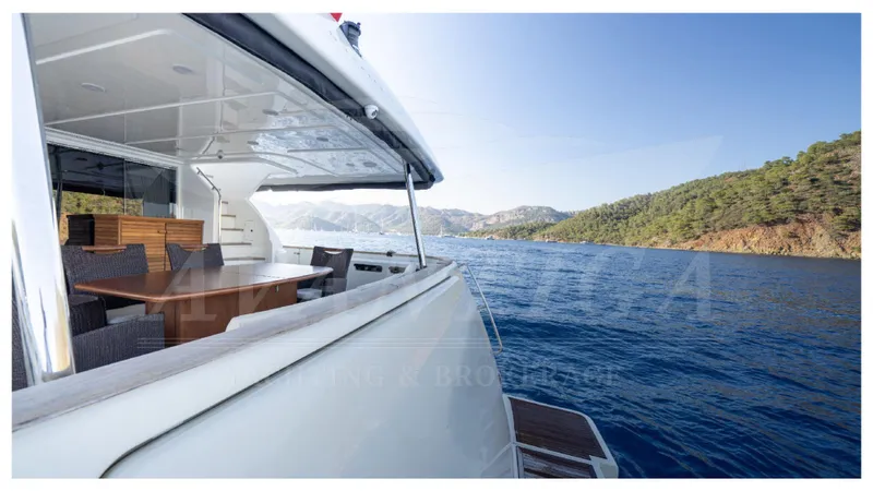  Yacht Photos Pics 2008 Ferretti Yachts Customline Navetta 26 cruising on scenic blue waters.