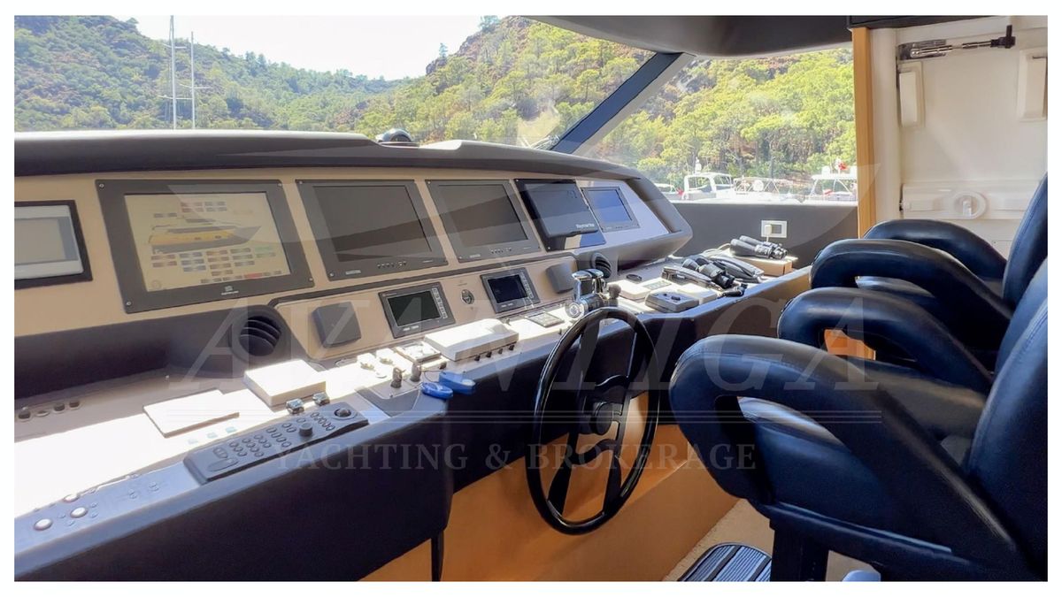 2008 Ferretti Yachts 86 