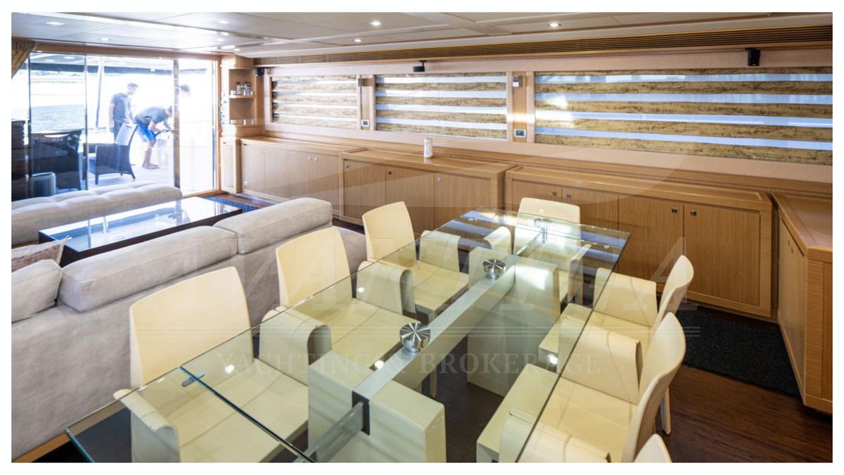 2008 Ferretti Yachts 86 