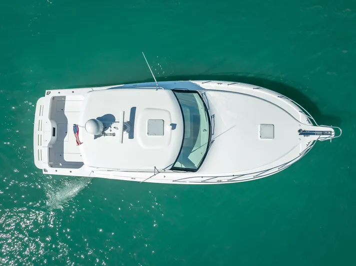 One Shot Yacht Photos Pics 