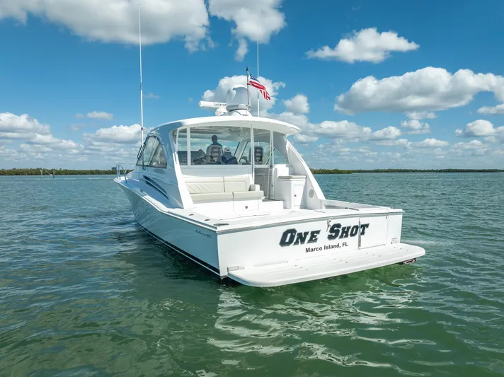 One Shot Yacht Photos Pics 