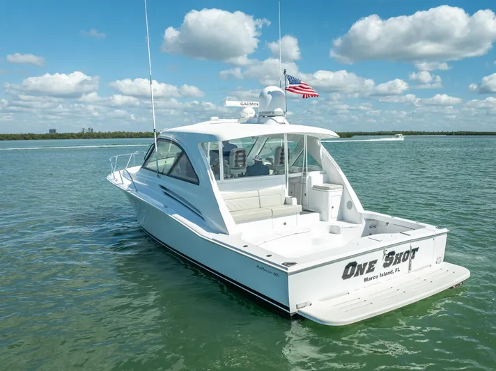 One Shot Yacht Photos Pics 