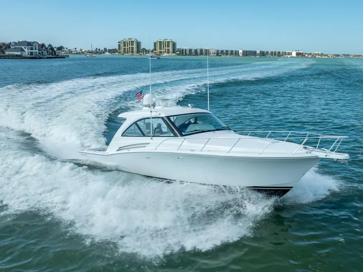 One Shot Yacht Photos Pics 