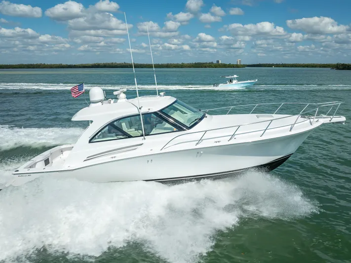 One Shot Yacht Photos Pics 