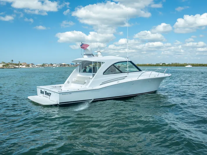 One Shot Yacht Photos Pics 