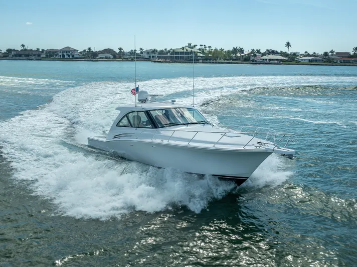 One Shot Yacht Photos Pics 