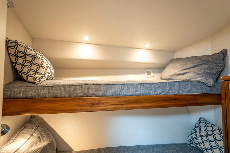 One Shot Yacht Photos Pics 