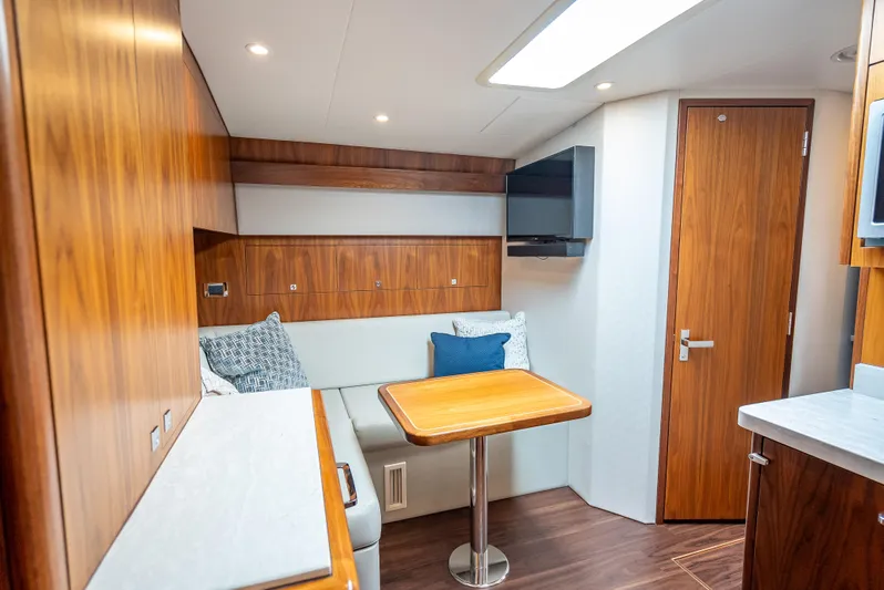 One Shot Yacht Photos Pics 