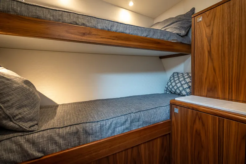 One Shot Yacht Photos Pics 