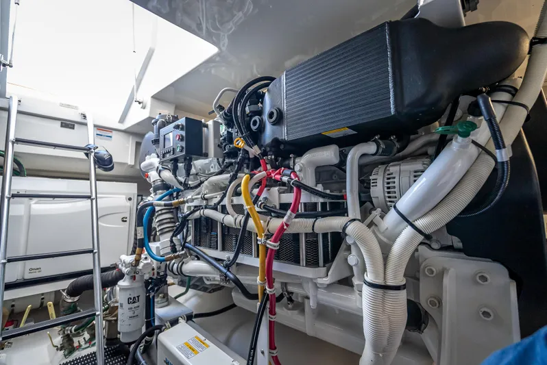 One Shot Yacht Photos Pics 