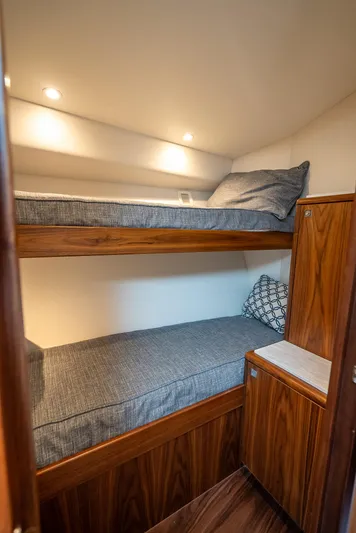 One Shot Yacht Photos Pics 