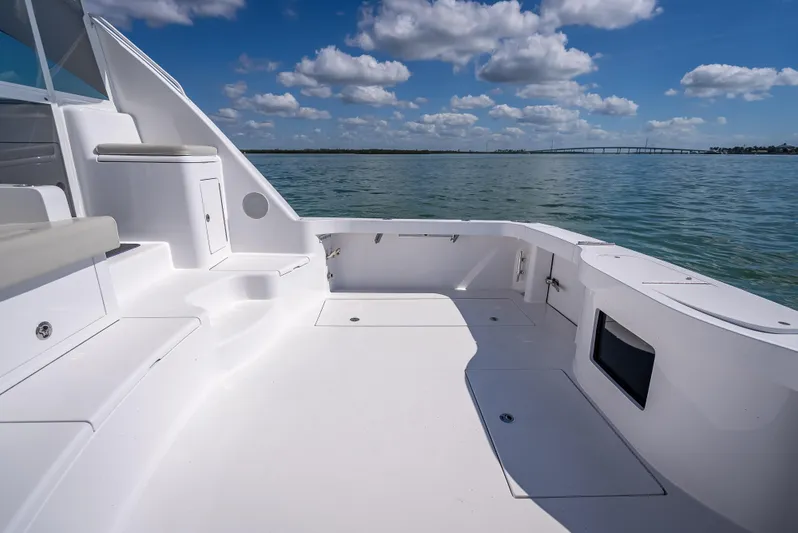 One Shot Yacht Photos Pics 