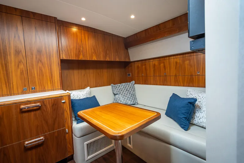 One Shot Yacht Photos Pics 