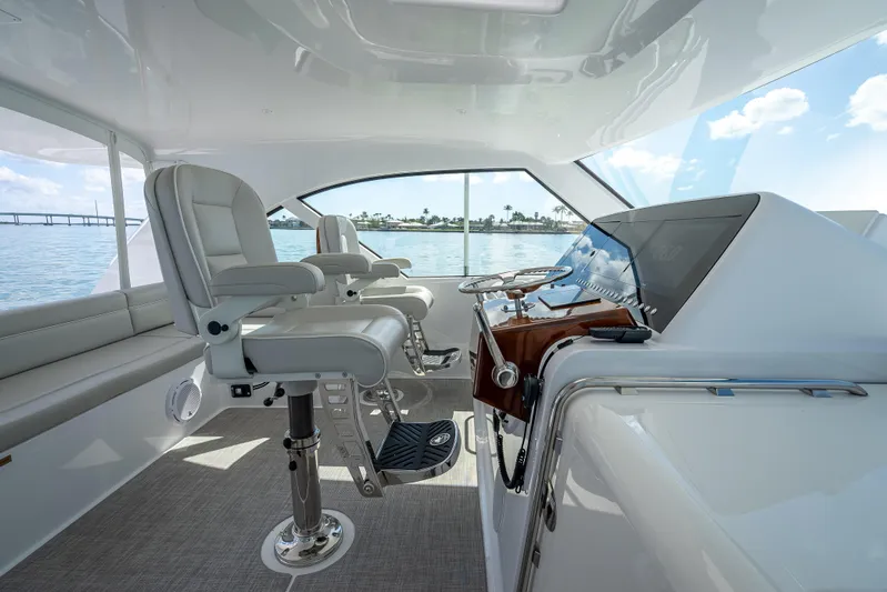 One Shot Yacht Photos Pics 