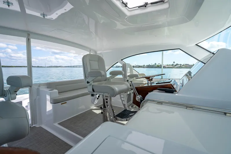 One Shot Yacht Photos Pics 