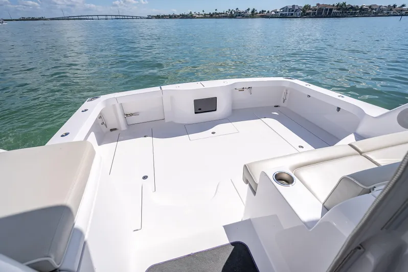 One Shot Yacht Photos Pics 