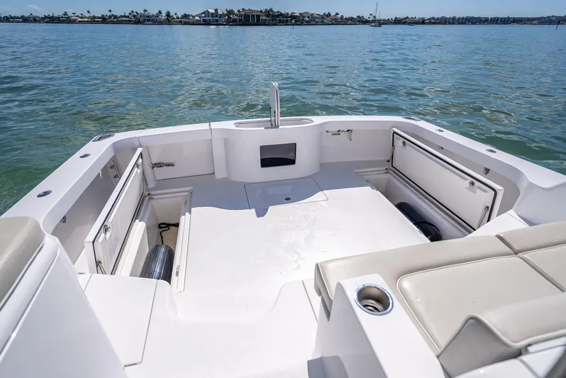 One Shot Yacht Photos Pics 