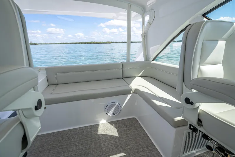 One Shot Yacht Photos Pics 