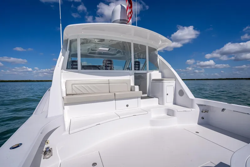 One Shot Yacht Photos Pics 