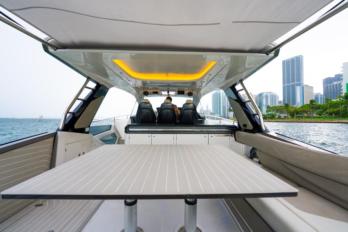 2021 Azimut 47 