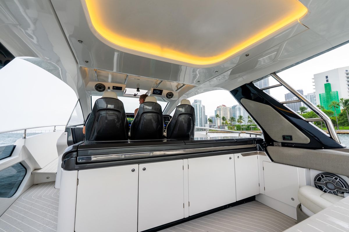 2021 Azimut 47 
