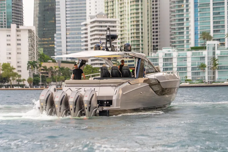 Azul Yacht Photos Pics Azimut Verve 47 yacht cruising in urban waters, 2021 model.