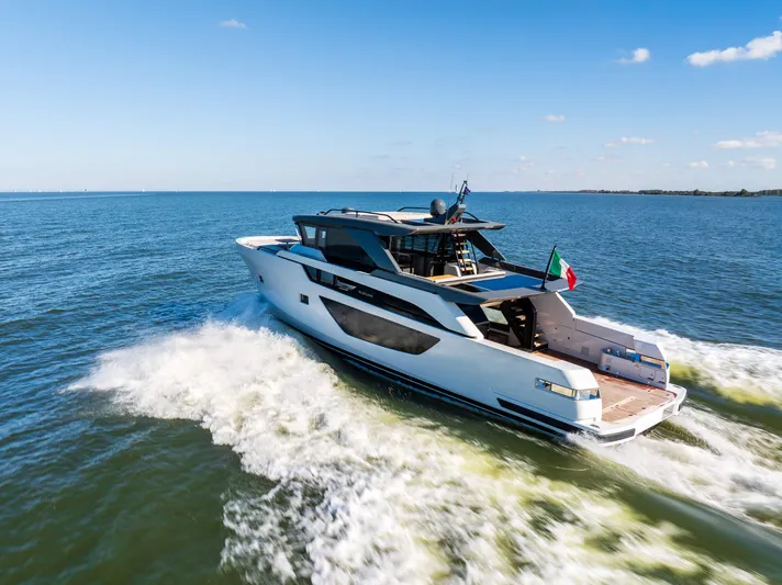 Bgx60 Yacht Photos Pics 