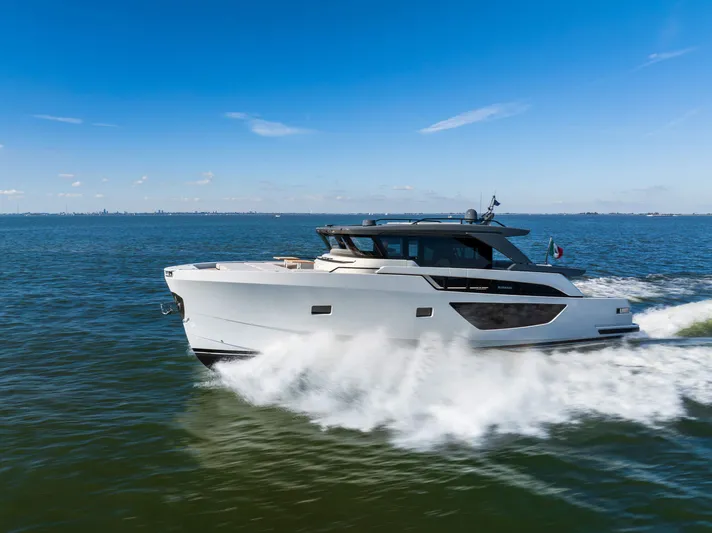 Bgx60 Yacht Photos Pics 