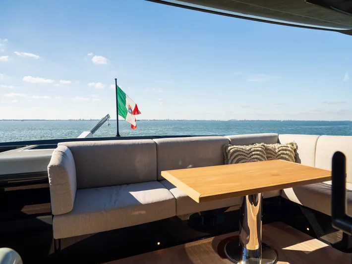 Bgx60 Yacht Photos Pics 