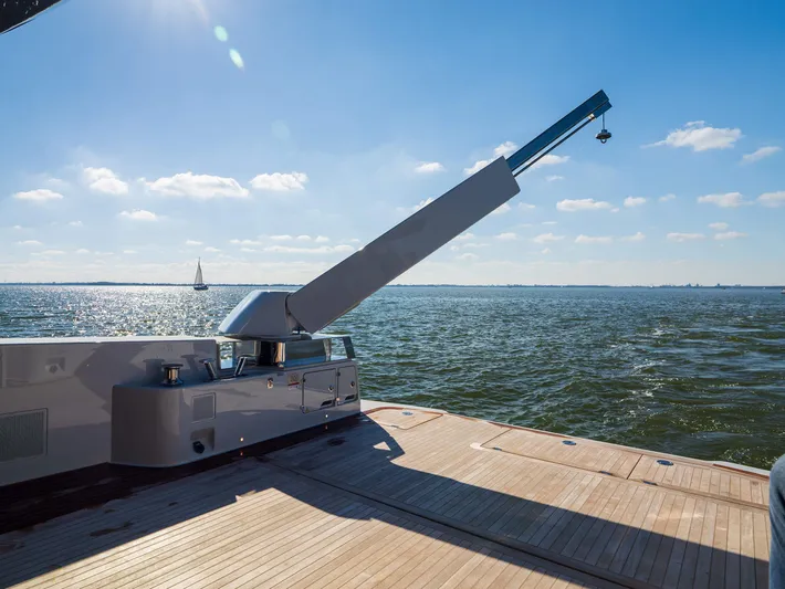 Bgx60 Yacht Photos Pics 