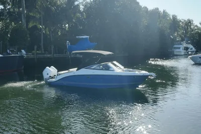 Sea Ray SLX 280